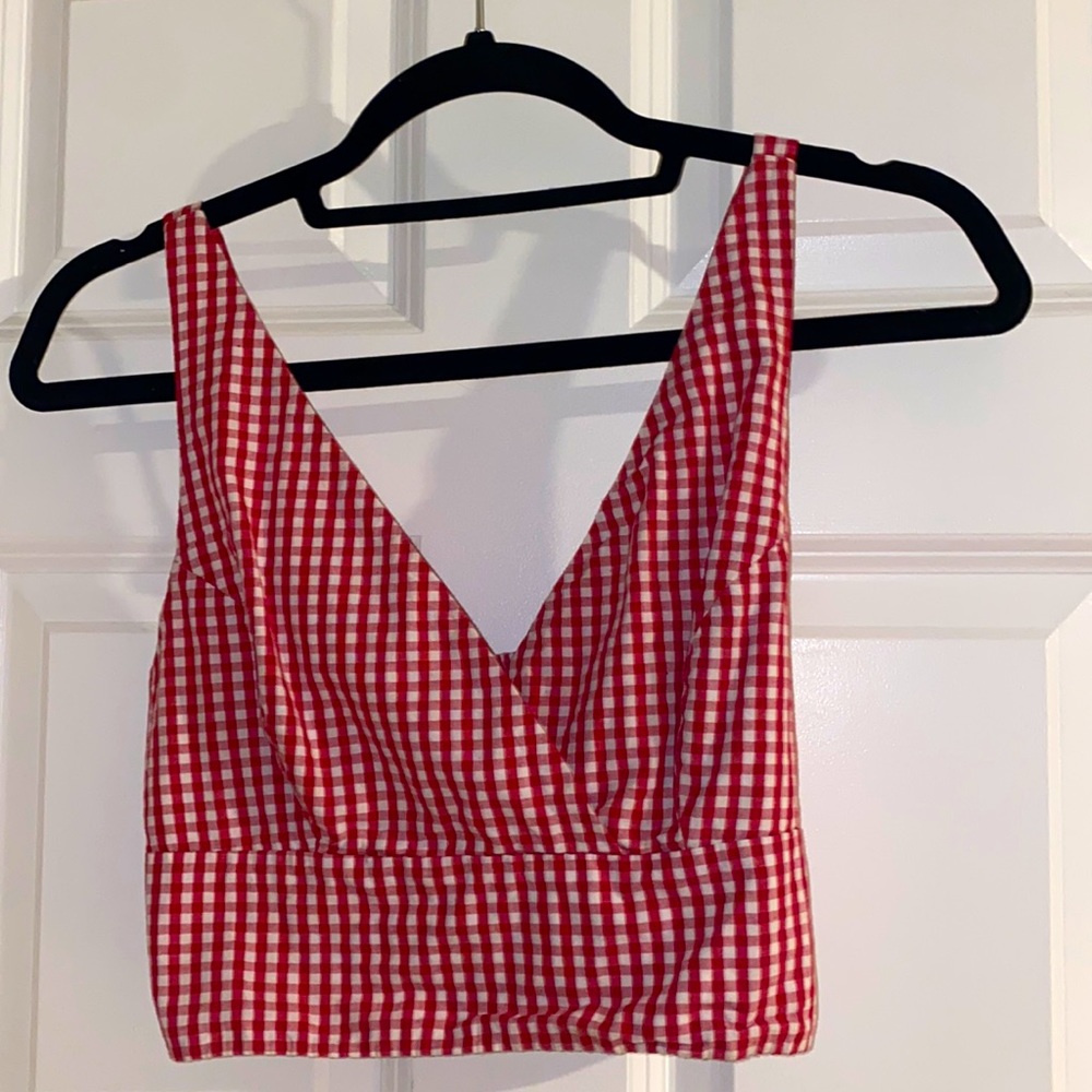 Red and white checkered brandy top